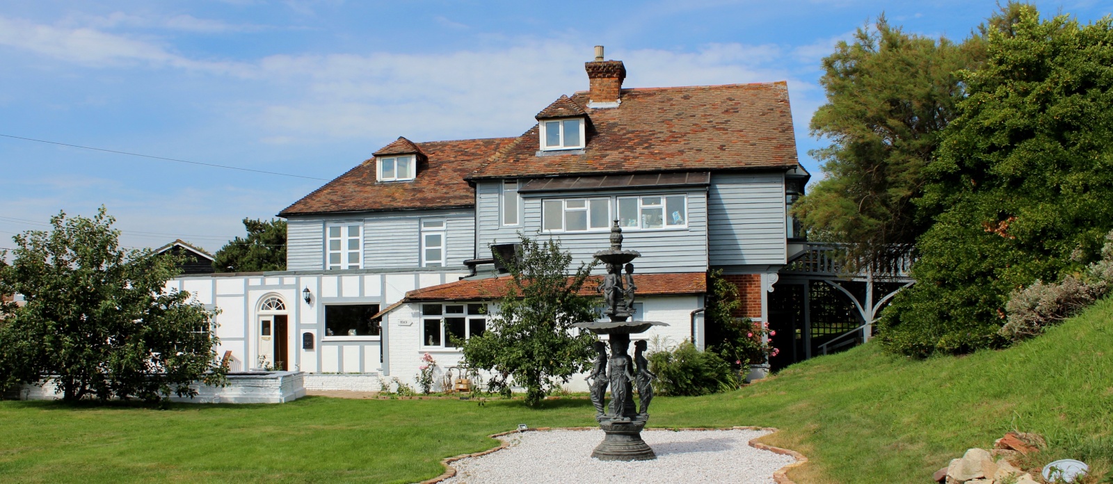 Beach Sun Retreat Dymchurch Artificial Sun All Year Long